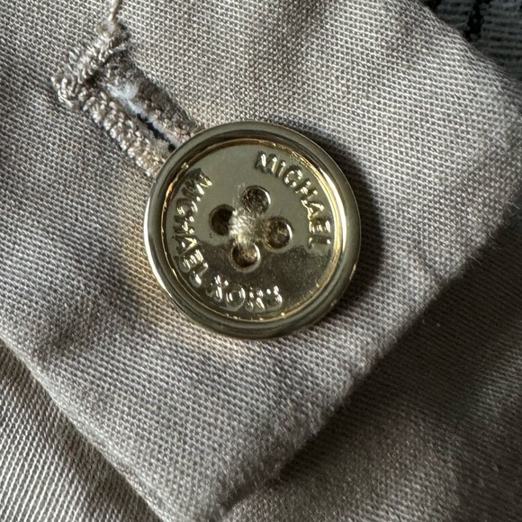 Michael Kors Size 14 Shorts Tan - Picture 2 of 13